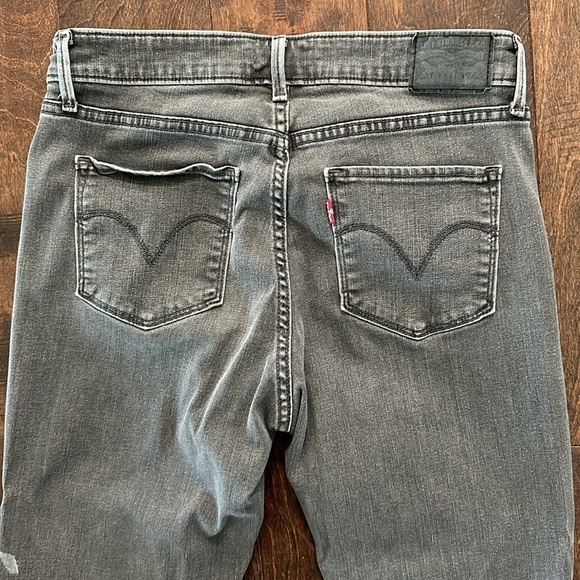 Levi’s Classic Mid-rise Skinny Jeans Size 12 EUC - Picture 6 of 6